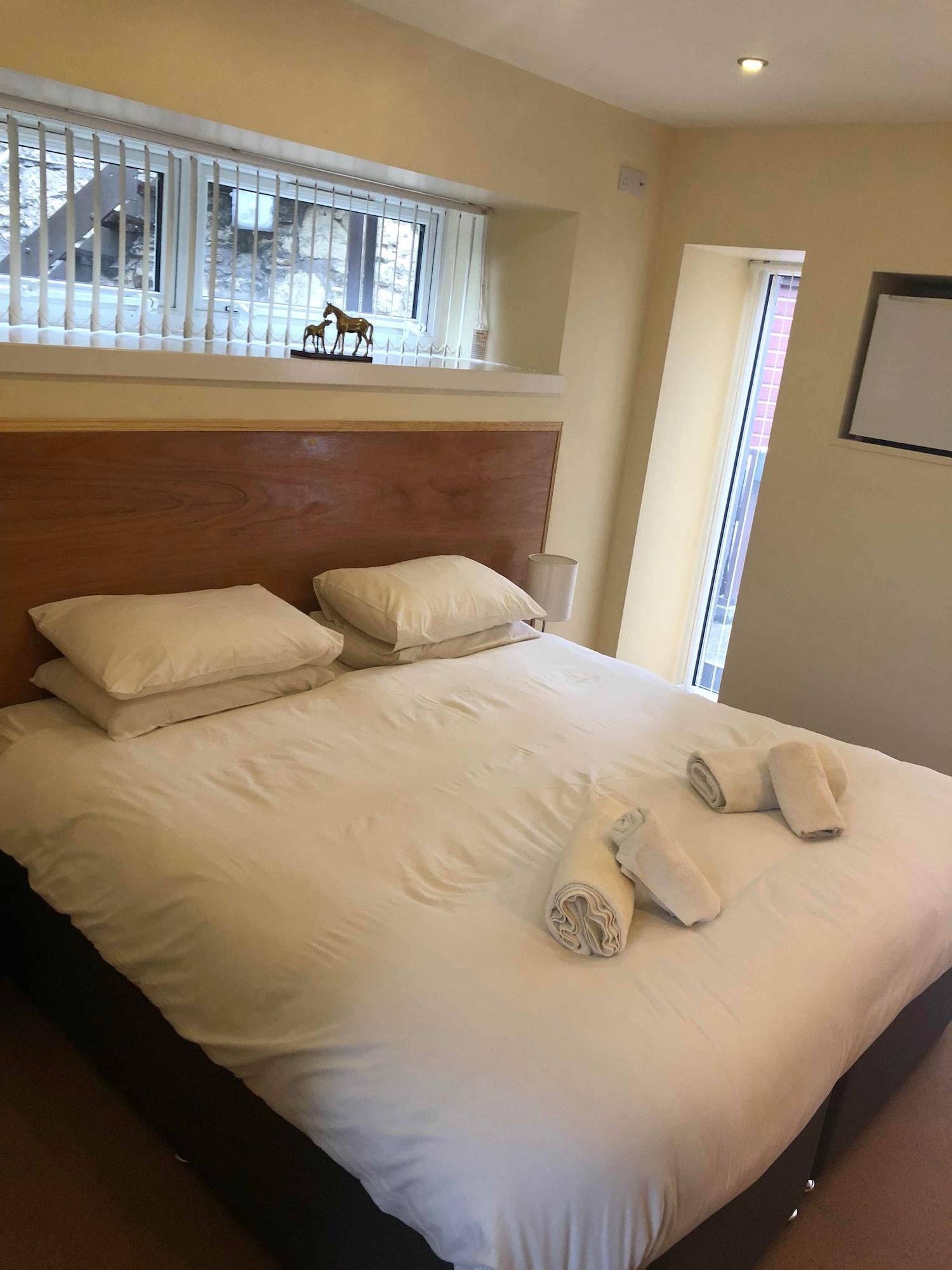Oyo Eastbank Hotel, Speyside Scotland Rothes Zewnętrze zdjęcie