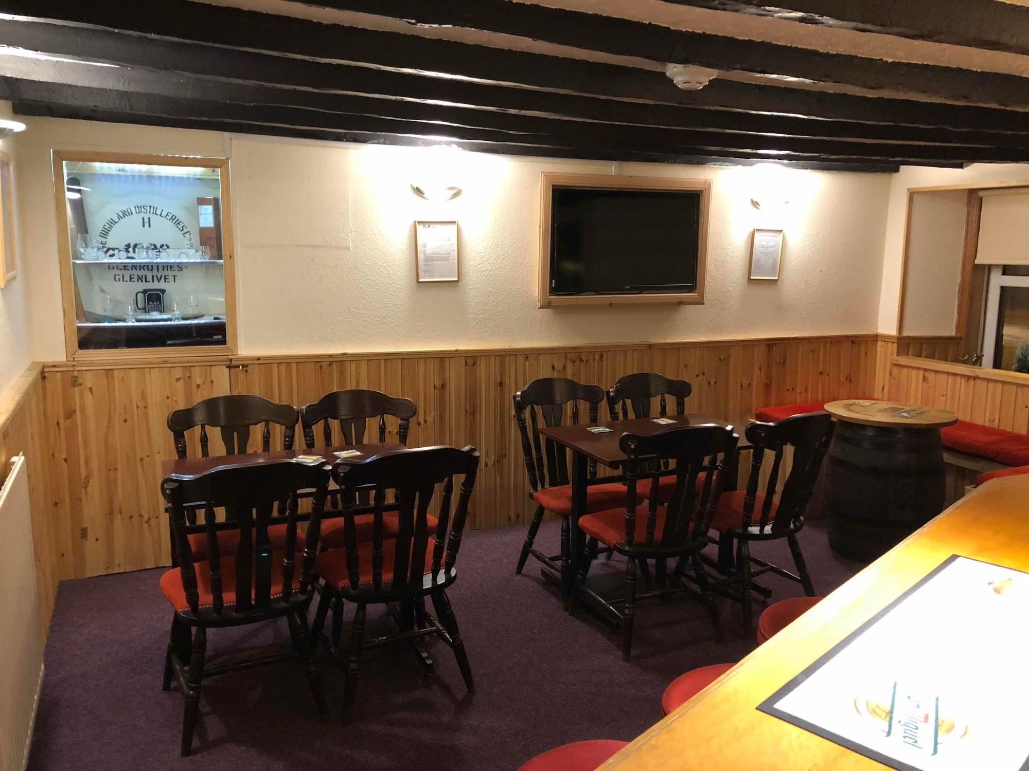 Oyo Eastbank Hotel, Speyside Scotland Rothes Zewnętrze zdjęcie