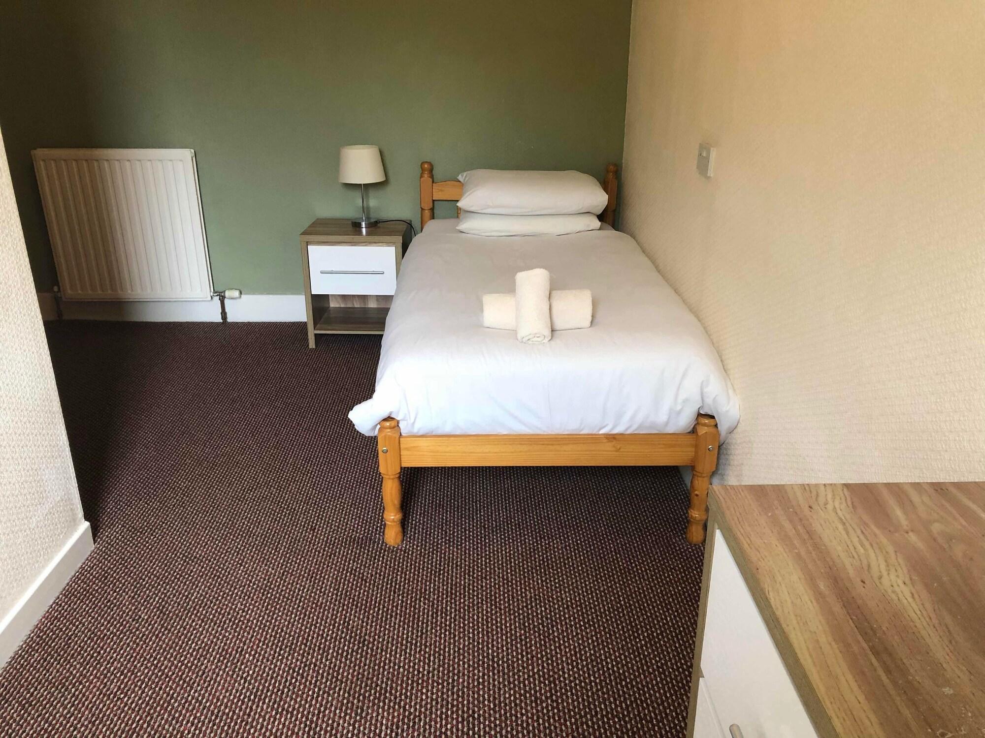 Oyo Eastbank Hotel, Speyside Scotland Rothes Zewnętrze zdjęcie